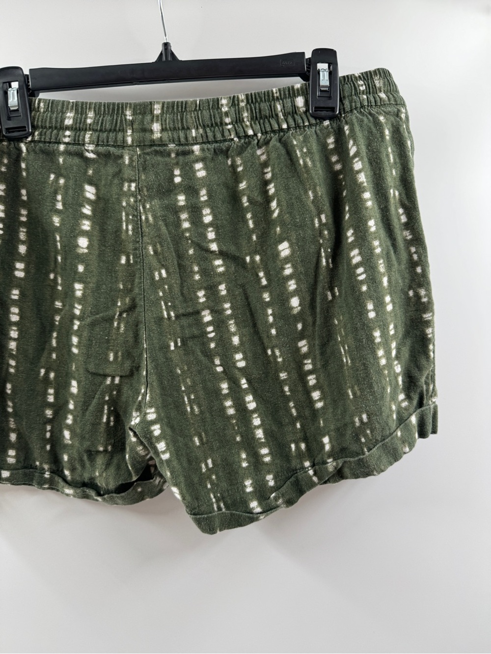 Old Navy Olive Green Printed Pull-On Shorts – Women's Large - Picture 7 of 7